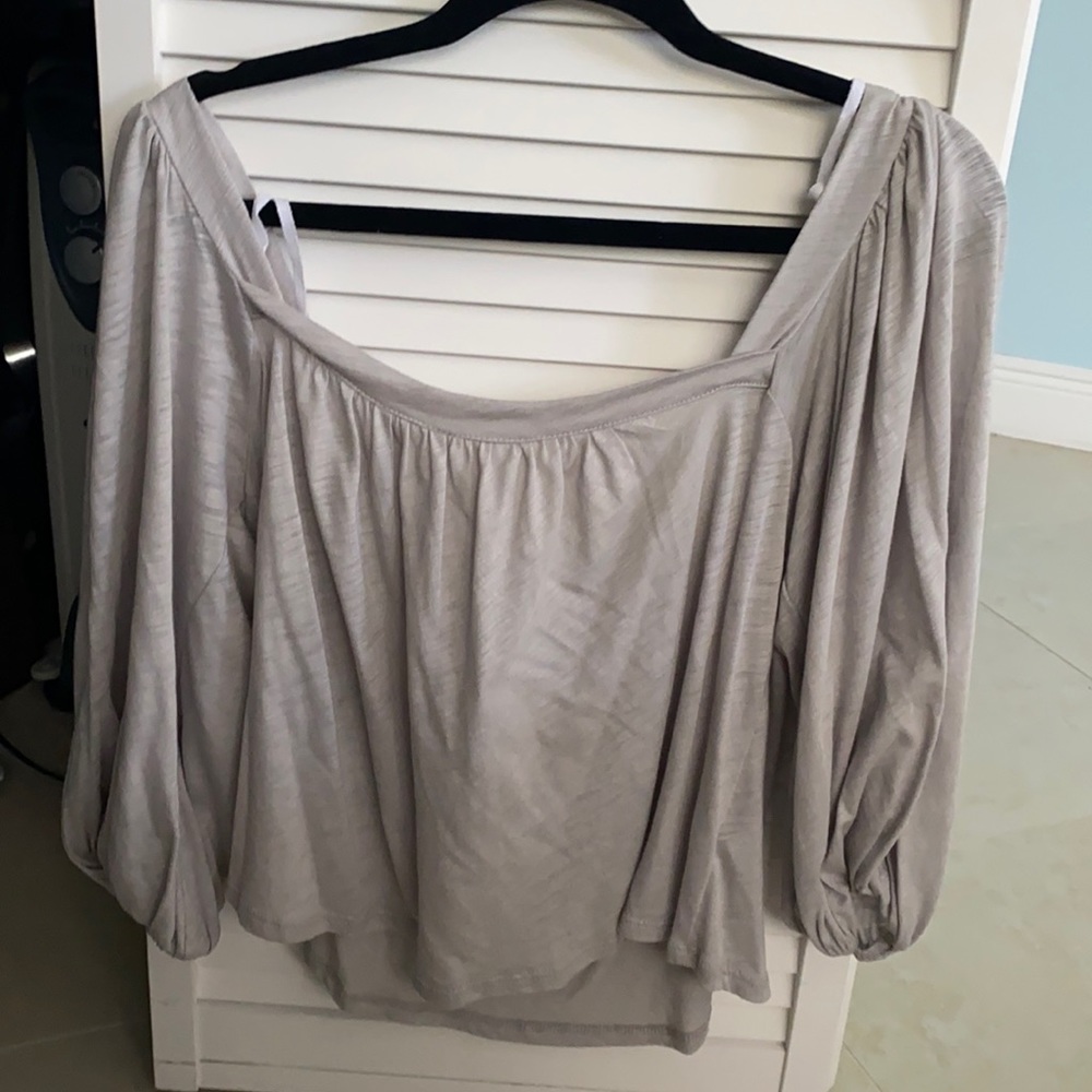 Square neck 3/4 sleeve Small